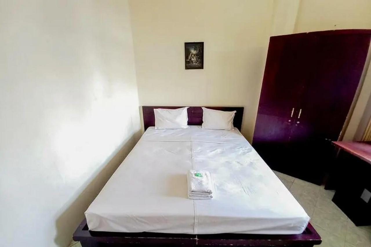 Graha Ara Homestay Syariah Rsud Dr Soetomo Surabaya Mitra Reddoorz מראה חיצוני תמונה